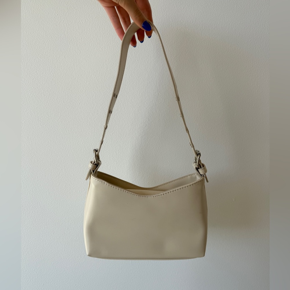 Vintage Forever 21 Cream Shoulder Bag